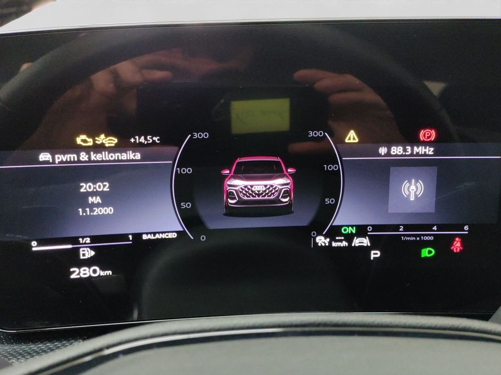 Audi Q5 2025 г. Чёрный, пробег 32482 км