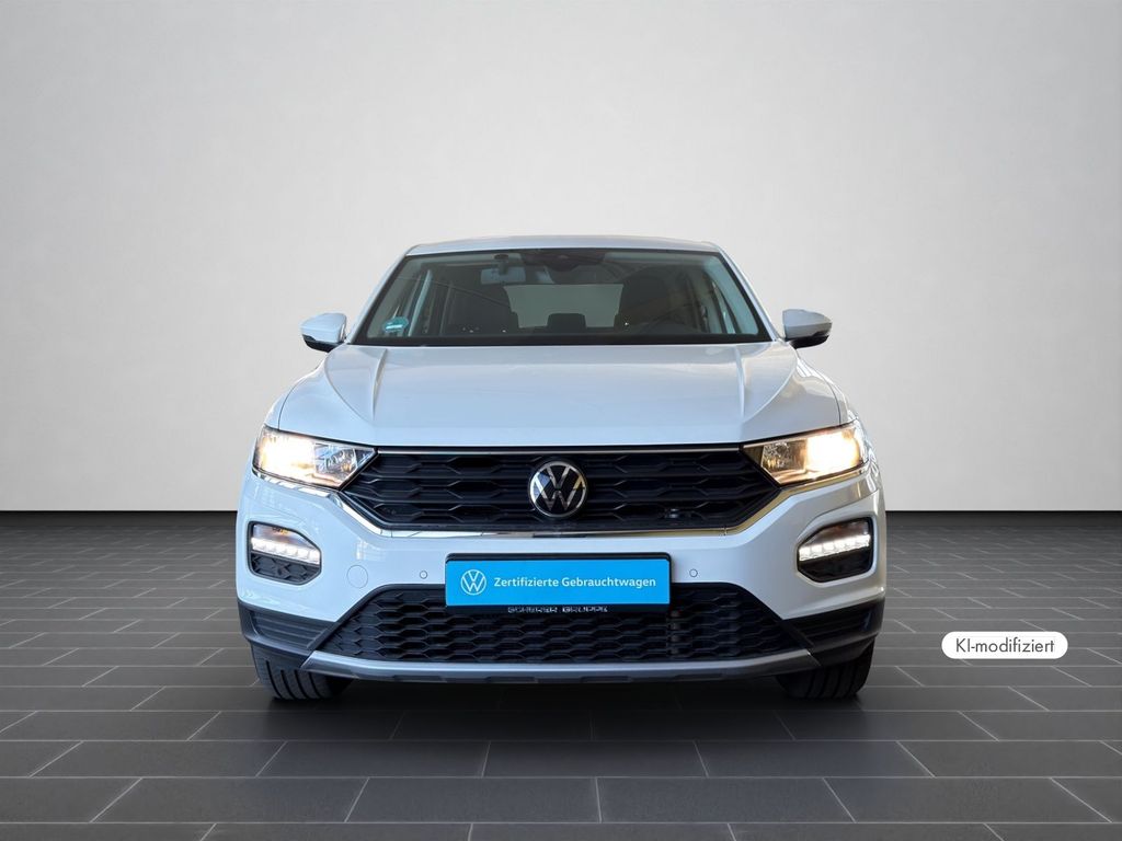 Volkswagen T-Roc 2022 г. Белый, пробег 43000 км