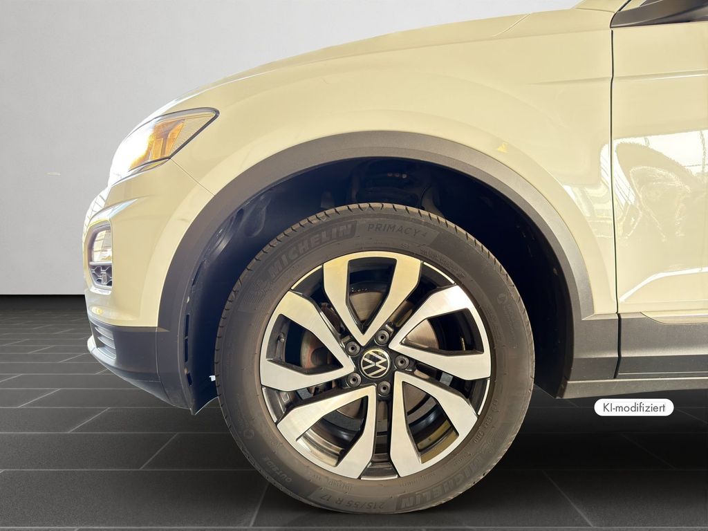 Volkswagen T-Roc 2022 г. Белый, пробег 43000 км