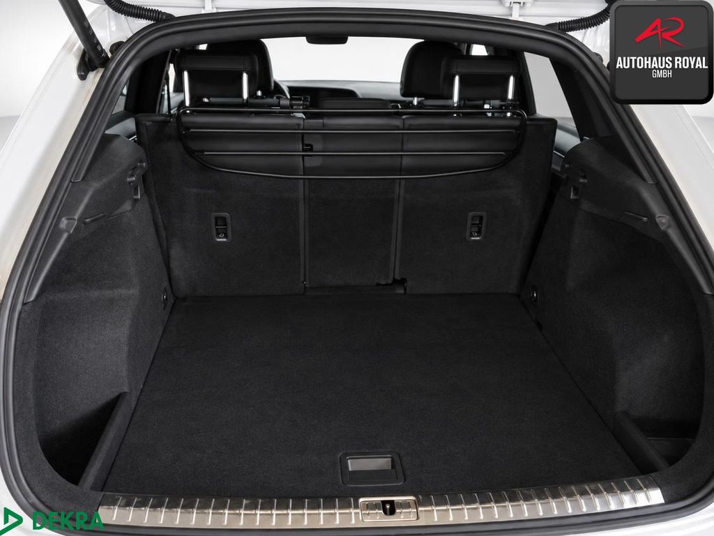 Audi Q3 2022 г. Белый, пробег 57000 км