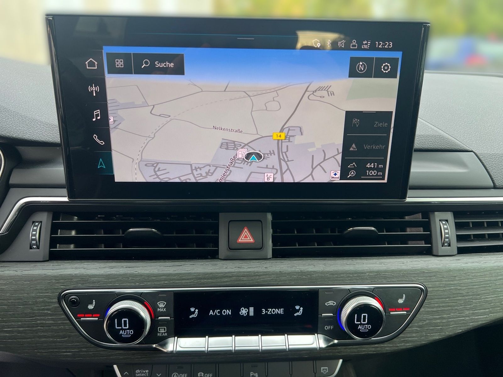 Audi A4 2023 г. Серый, пробег 26482 км
