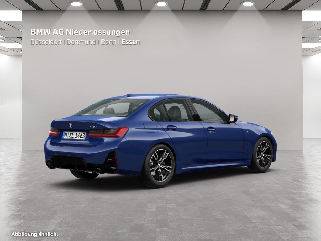 BMW 318 2023 г. Синий, пробег 36746 км