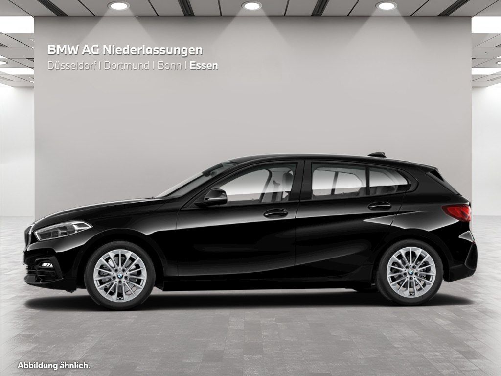 BMW 120 2023 г. Чёрный, пробег 30798 км