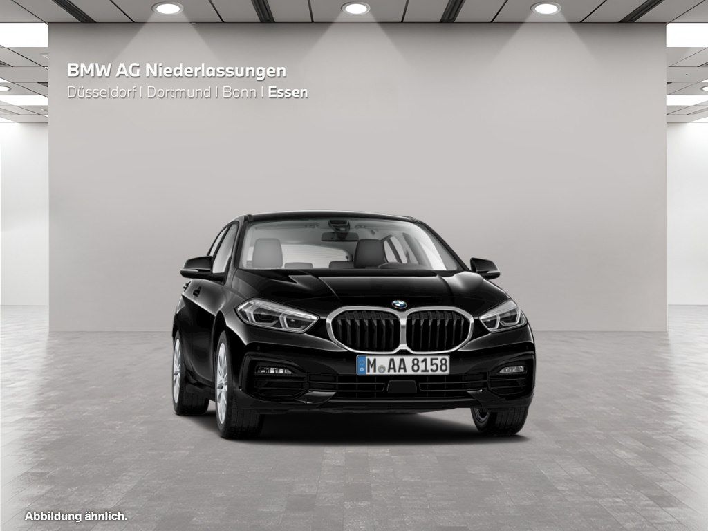 BMW 120 2023 г. Чёрный, пробег 30798 км