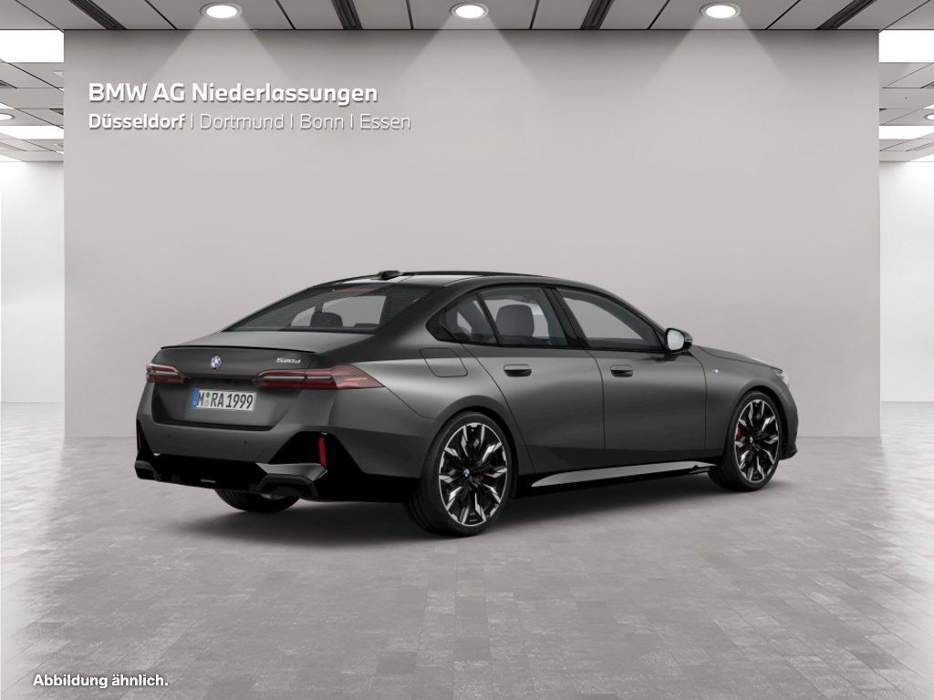 BMW 520 2025 г. Серый, пробег 22135 км
