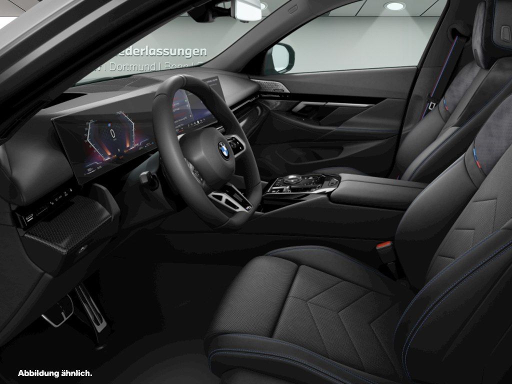 BMW 520 2025 г. Серый, пробег 22135 км