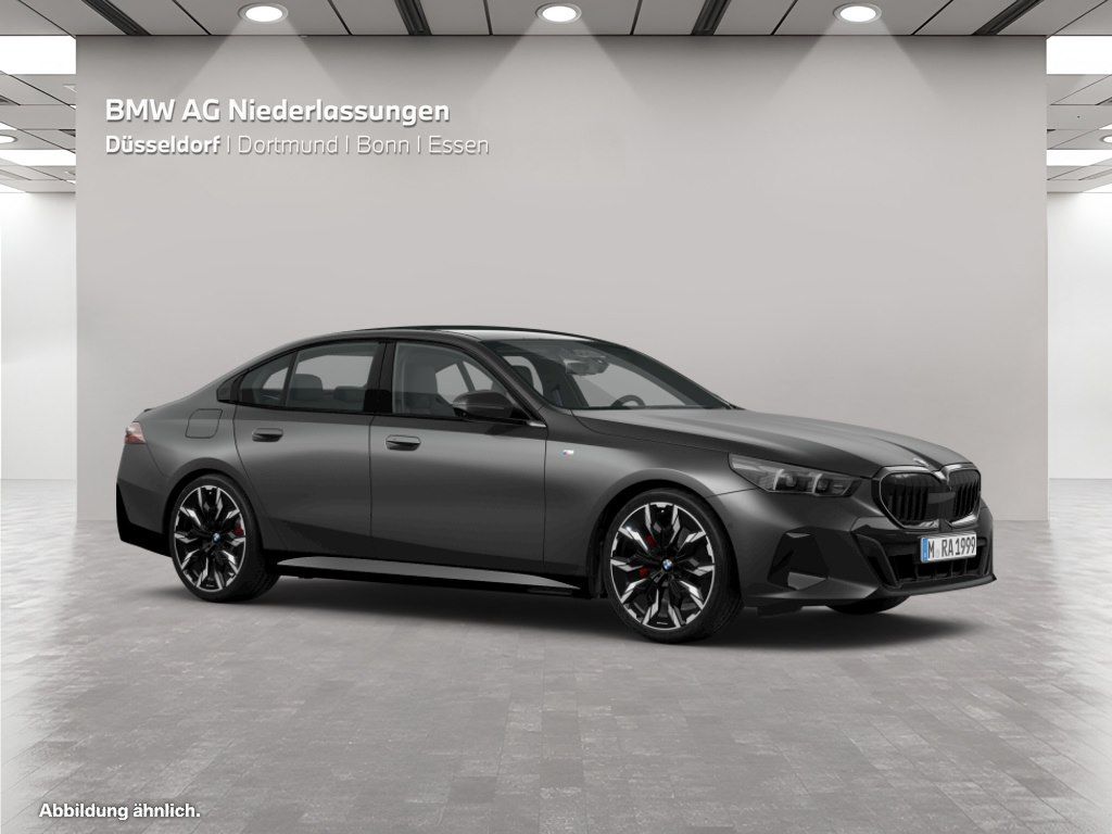 BMW 520 2025 г. Серый, пробег 22135 км