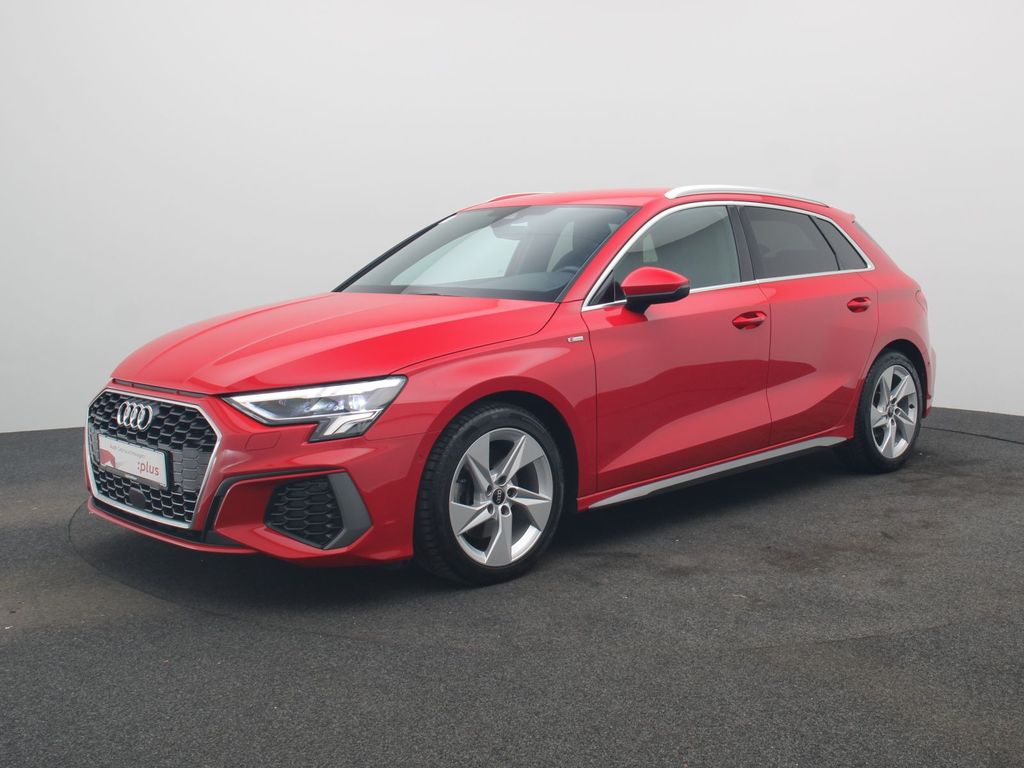 Audi A3 2022 г. Красный, пробег 49000 км