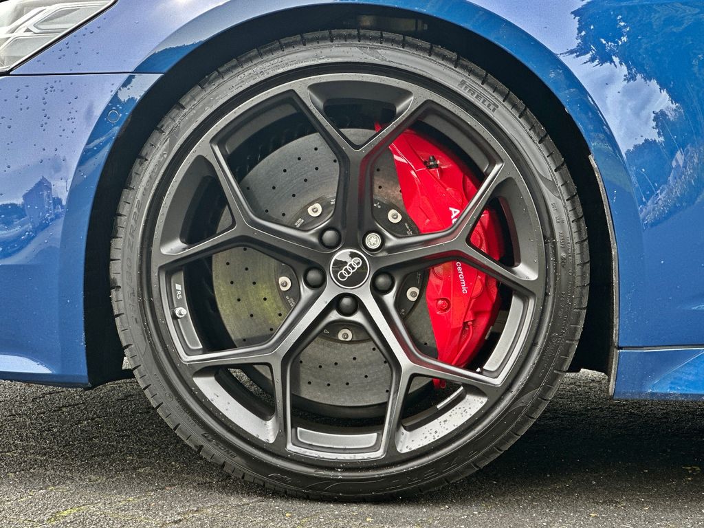 Audi RS6 2025 г. Синий, пробег 34590 км