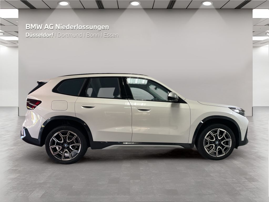 BMW X1 2023 г. Белый, пробег 46709 км