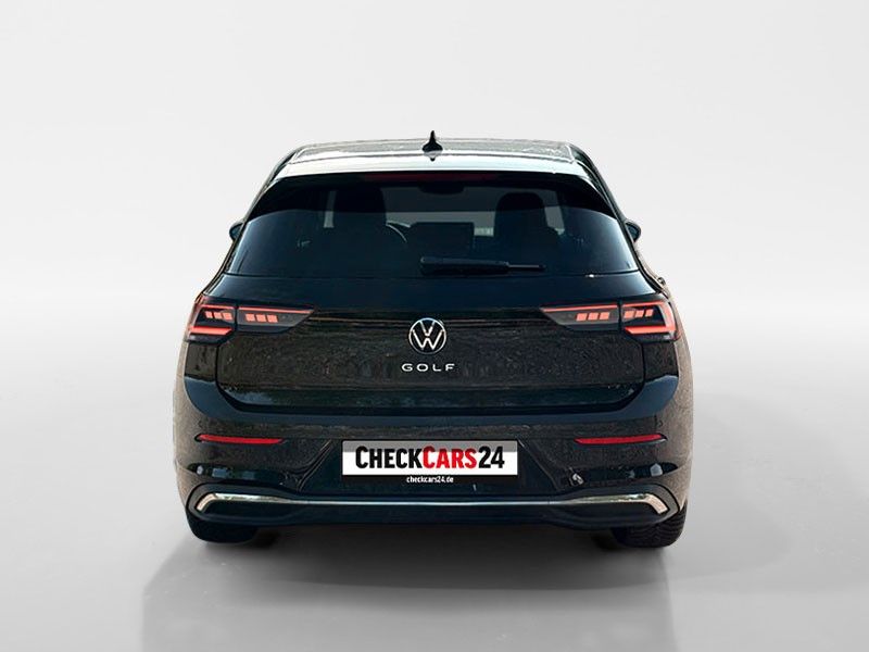 Volkswagen Golf 2025 г. Чёрный, пробег 22310 км