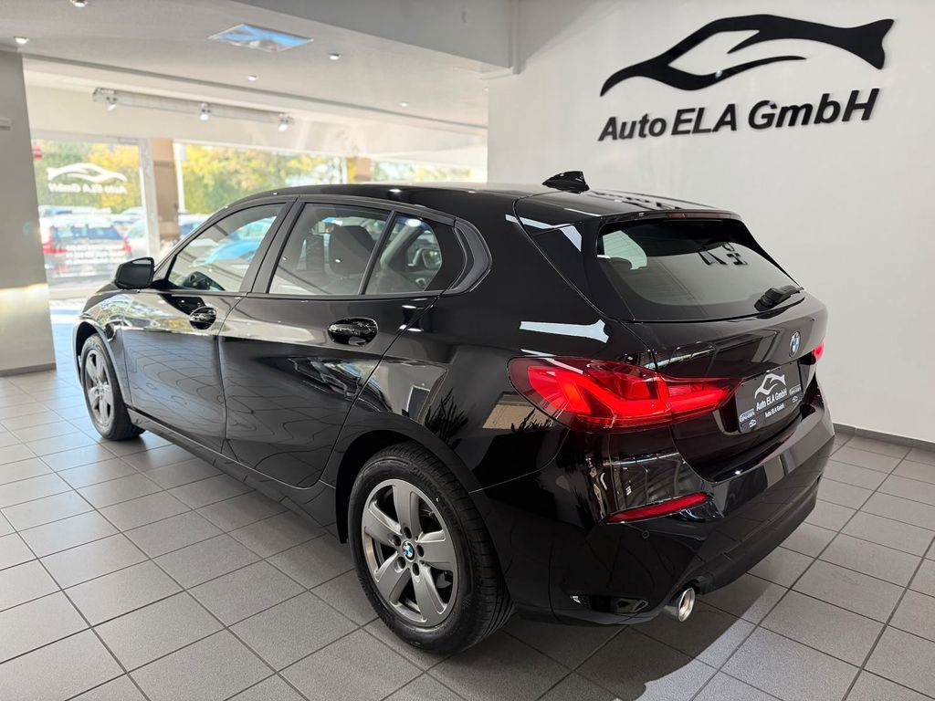 BMW 118 2022 г. Чёрный, пробег 42000 км