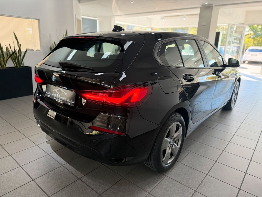 BMW 118 2022 г. Чёрный, пробег 42000 км