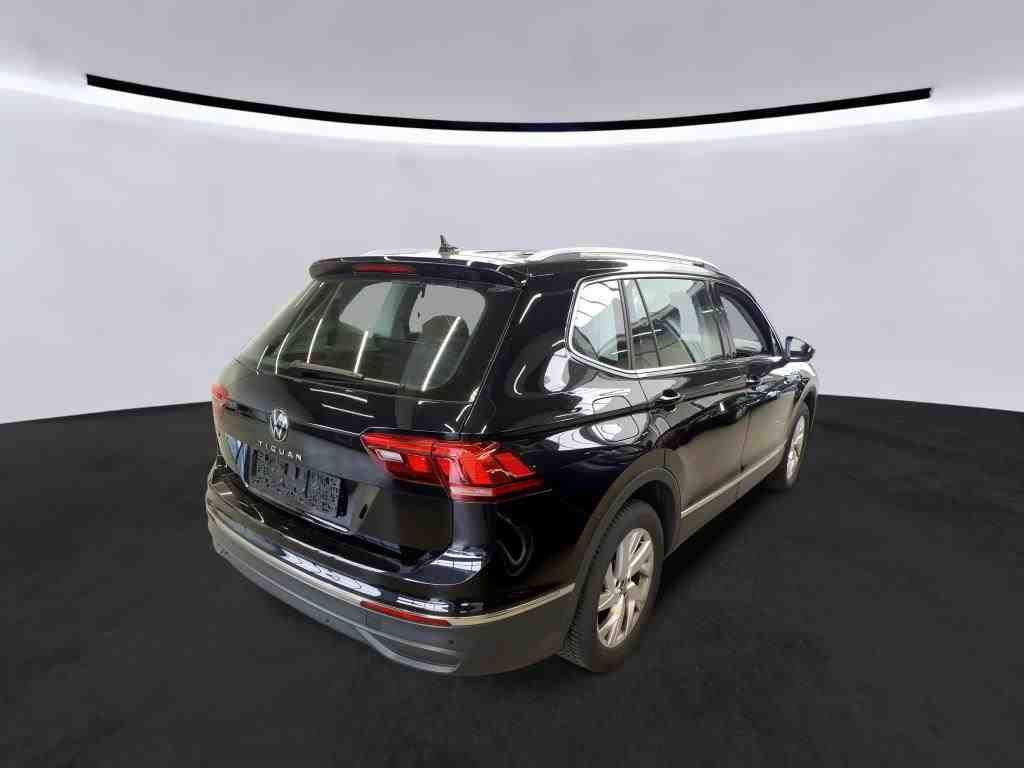 Volkswagen TIGUAN ALLSPACE 2025 г. Чёрный, пробег 30300 км