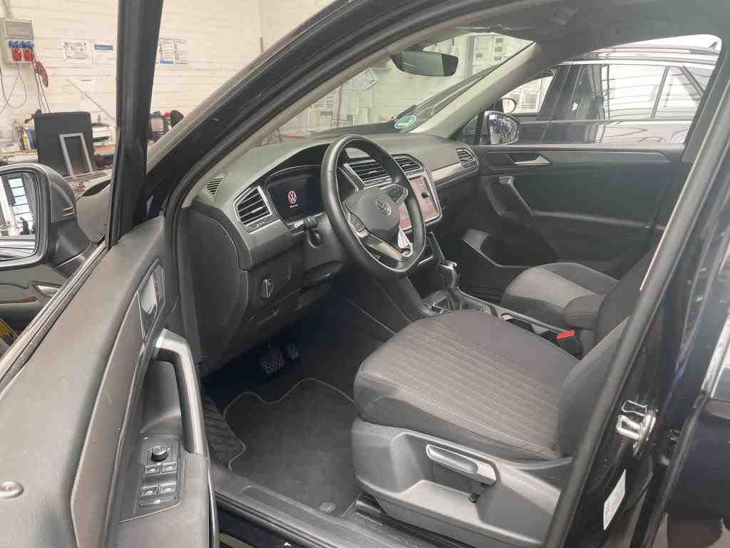 Volkswagen TIGUAN ALLSPACE 2025 г. Чёрный, пробег 44500 км