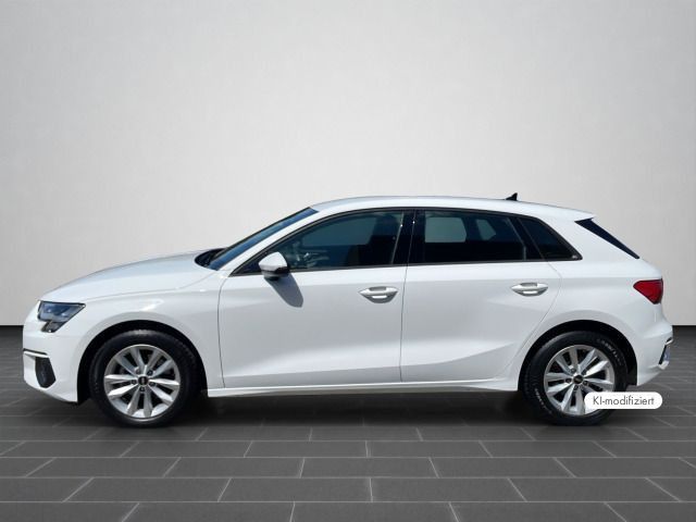 Audi A3 2023 г. Белый, пробег 41834 км