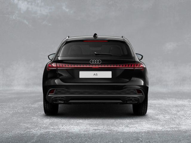 Audi A5 2026 г. Чёрный, пробег 28124 км
