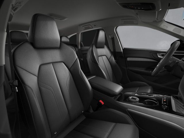 Audi A5 2026 г. Чёрный, пробег 28124 км