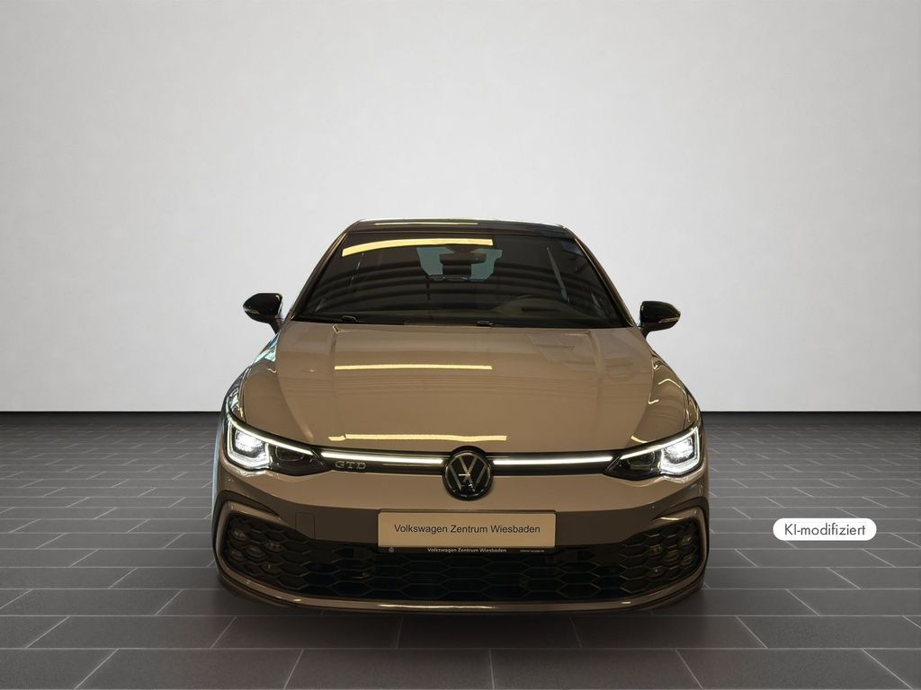 Volkswagen Golf 2024 г. Серый, пробег 43141 км