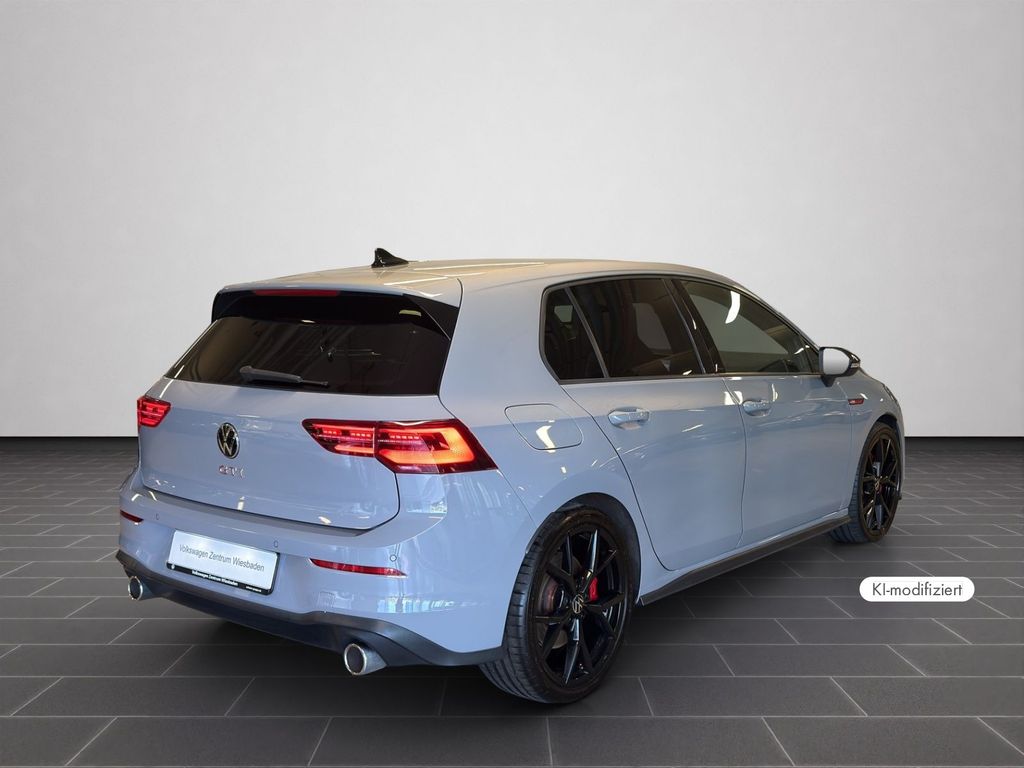 Volkswagen Golf 2024 г. Серый, пробег 52042 км