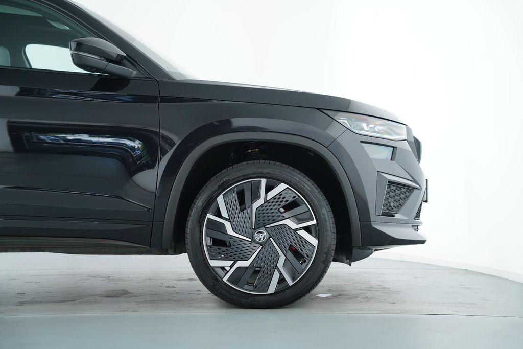 Skoda Kodiaq 2021 г. Чёрный, пробег 44757 км