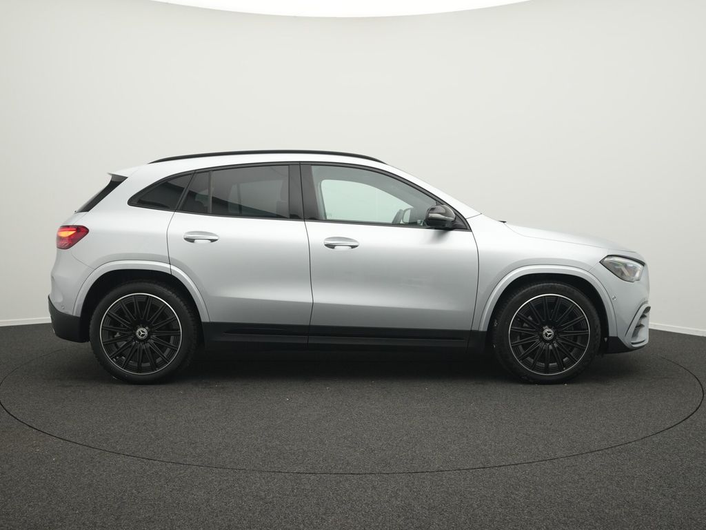 Mercedes-Benz GLA 180 2025 г. Серебристый, пробег 34757 км