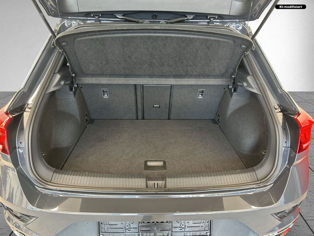 Volkswagen T-Roc 2022 г. Серый, пробег 55440 км