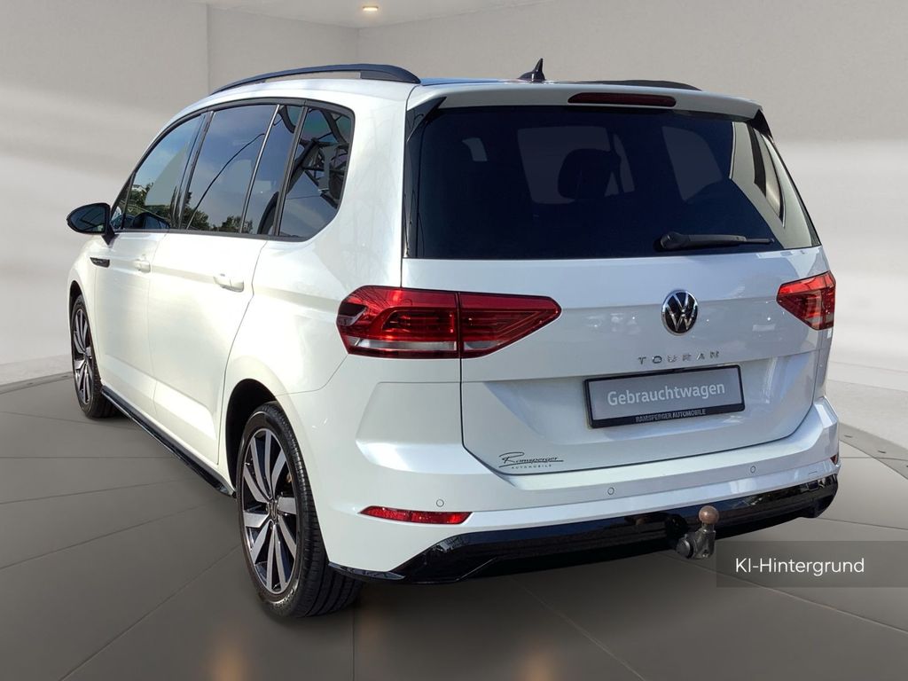 Volkswagen Touran 2022 г. Белый, пробег 46916 км