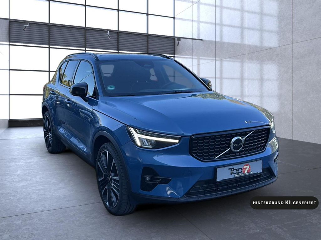 Volvo XC40 2023 г. Синий, пробег 58222 км
