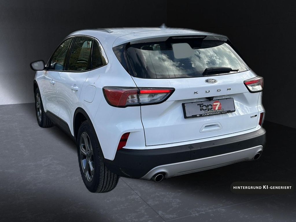 Ford Kuga 2022 г. Белый, пробег 57951 км