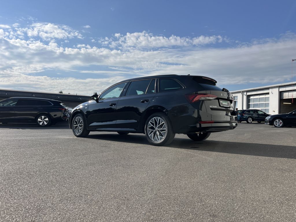 Skoda Octavia 2023 г. Чёрный, пробег 58805 км