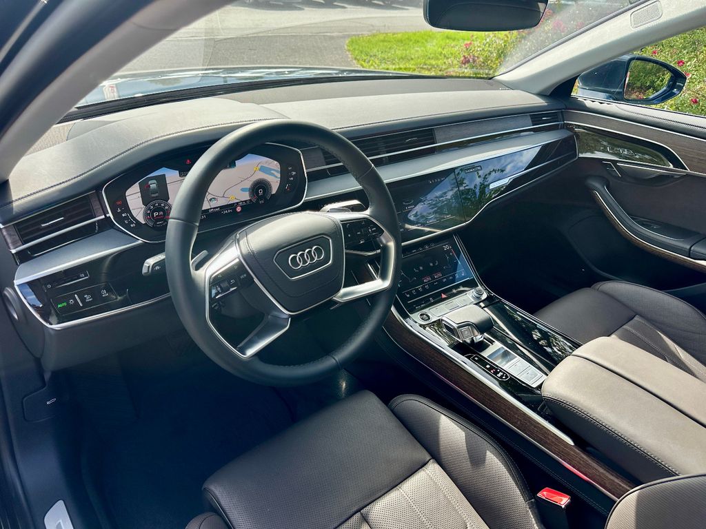Audi A8 2023 г. Серый, пробег 26690 км