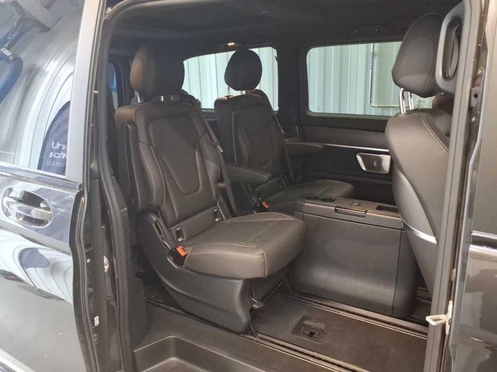 Mercedes-Benz V 300 2024 г. Серый, пробег 28757 км