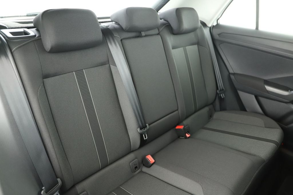 Volkswagen T-Roc 2023 г. Белый, пробег 54440 км