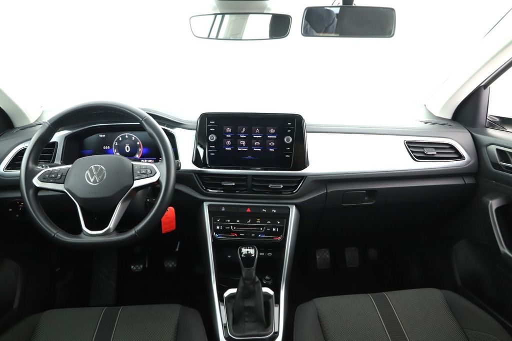 Volkswagen T-Roc 2023 г. Белый, пробег 54440 км