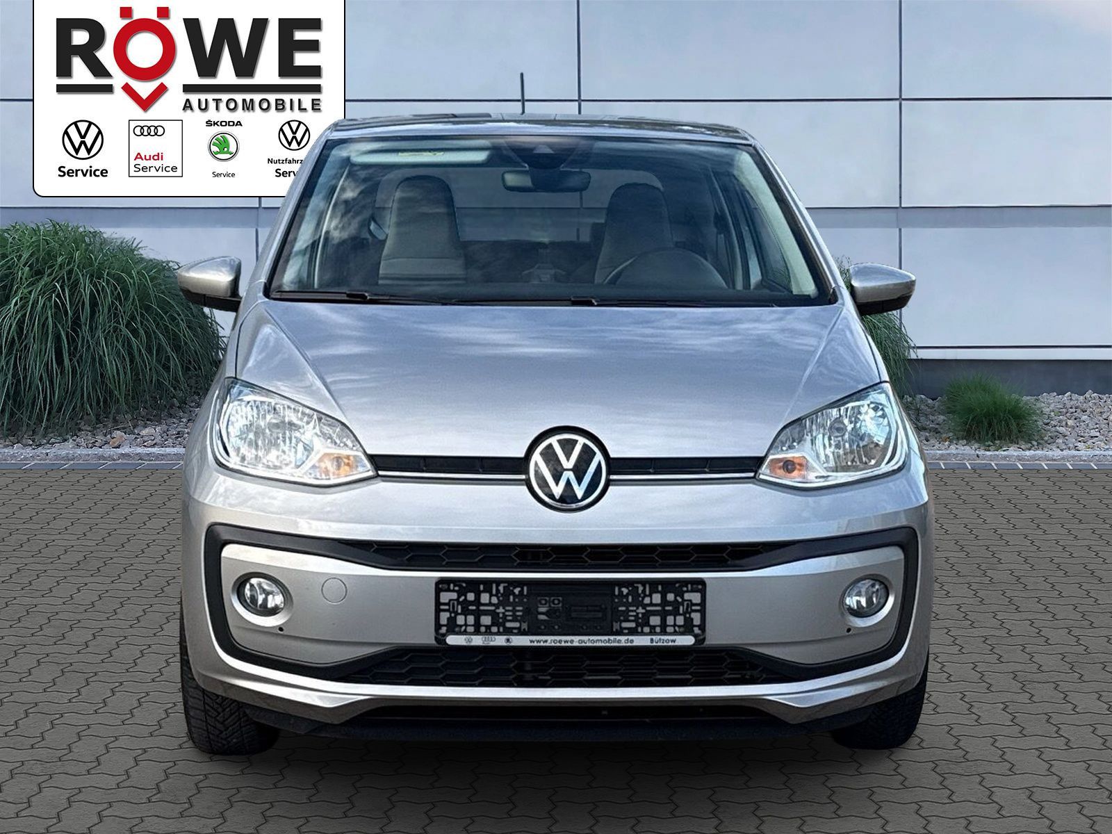 Volkswagen up! 2022 г. Серебристый, пробег 18456 км