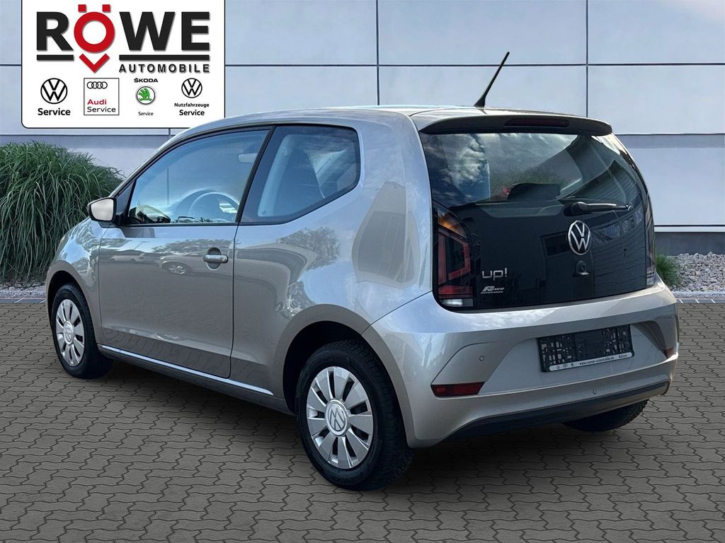 Volkswagen up! 2022 г. Серебристый, пробег 18456 км