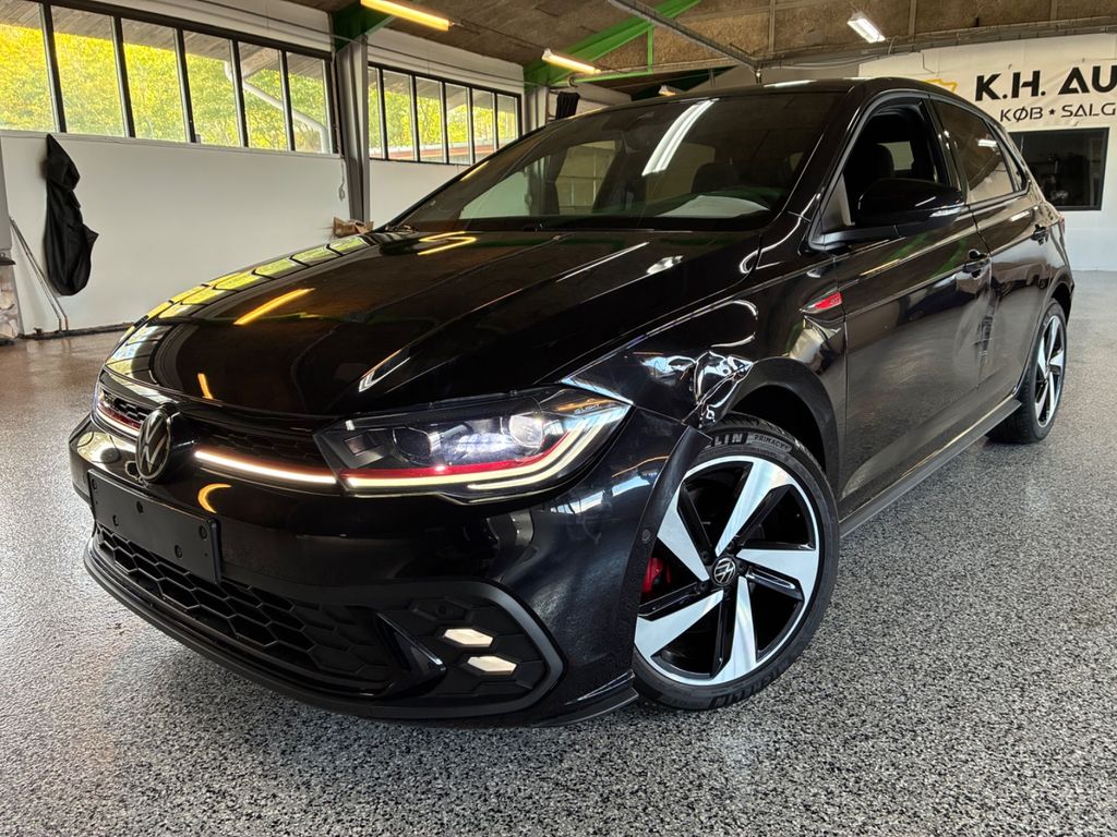 Volkswagen Polo 2024 г. Чёрный, пробег 33000 км