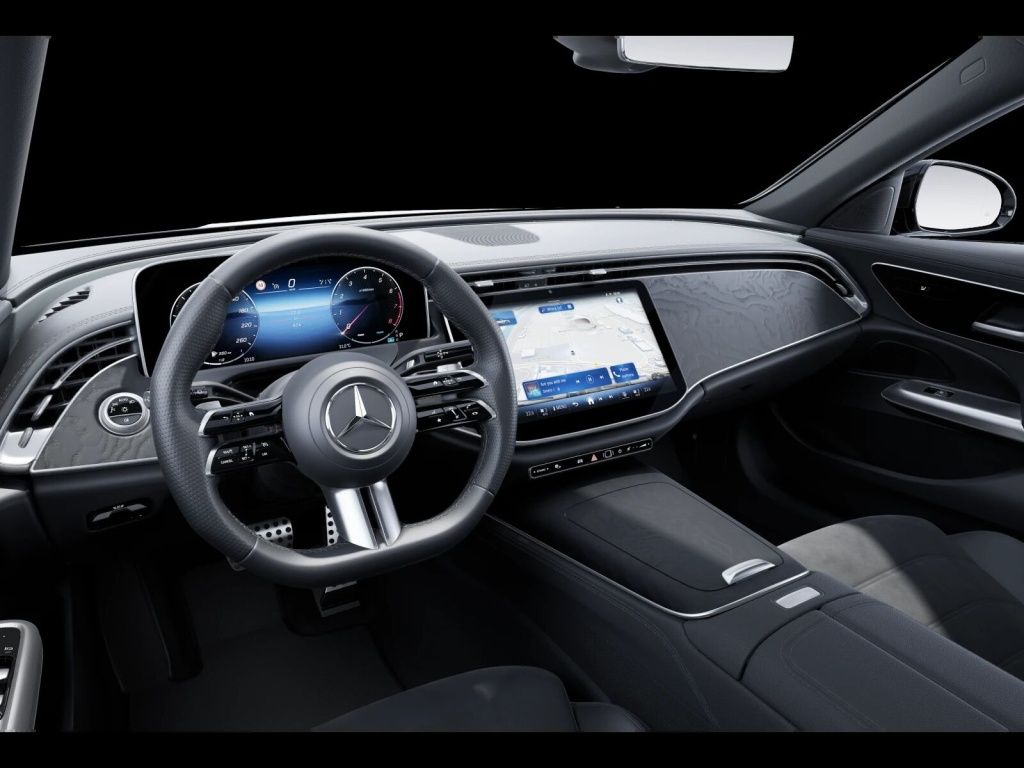 Mercedes-Benz E 200 2025 г. Чёрный, пробег 25373 км