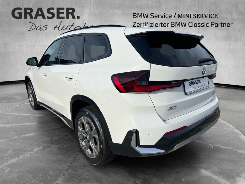 BMW X1 2022 г. Белый, пробег 22600 км