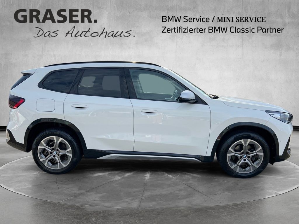 BMW X1 2022 г. Белый, пробег 22600 км