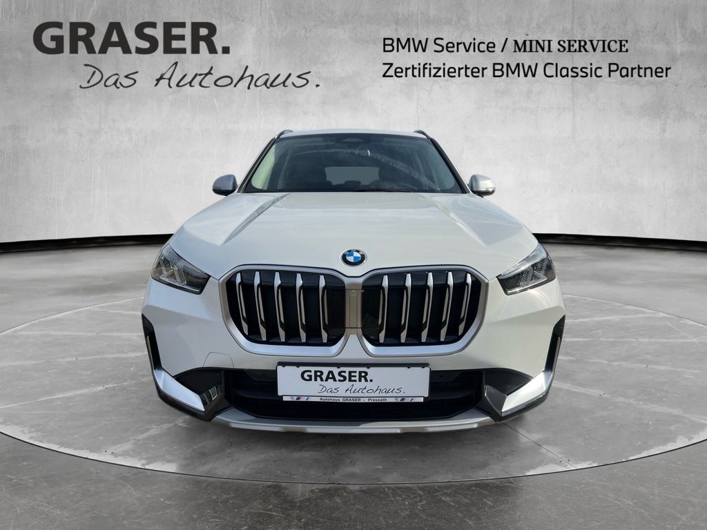 BMW X1 2022 г. Белый, пробег 22600 км