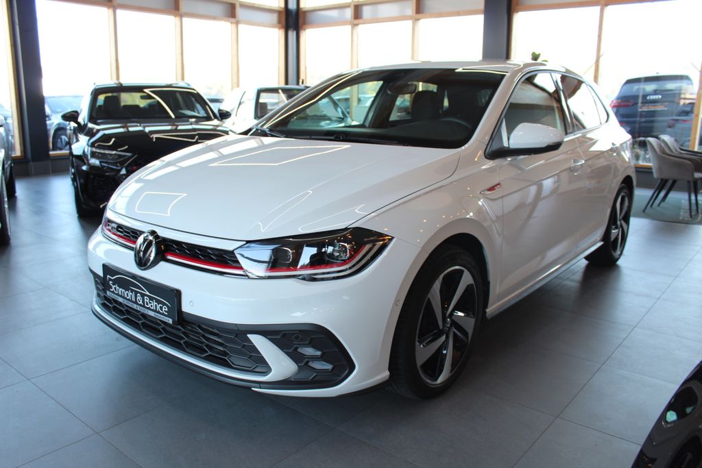 Volkswagen Polo 2022 г. Белый, пробег 38000 км