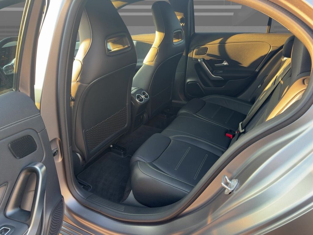 Mercedes-Benz A 35 AMG 2022 г. Серый, пробег 28815 км