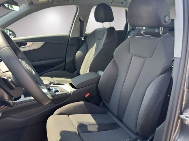 Audi A4 2023 г. Серый, пробег 53290 км
