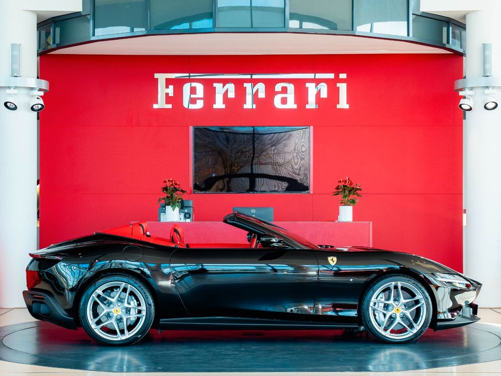 Ferrari Roma 2024 г. Чёрный, пробег 7160 км