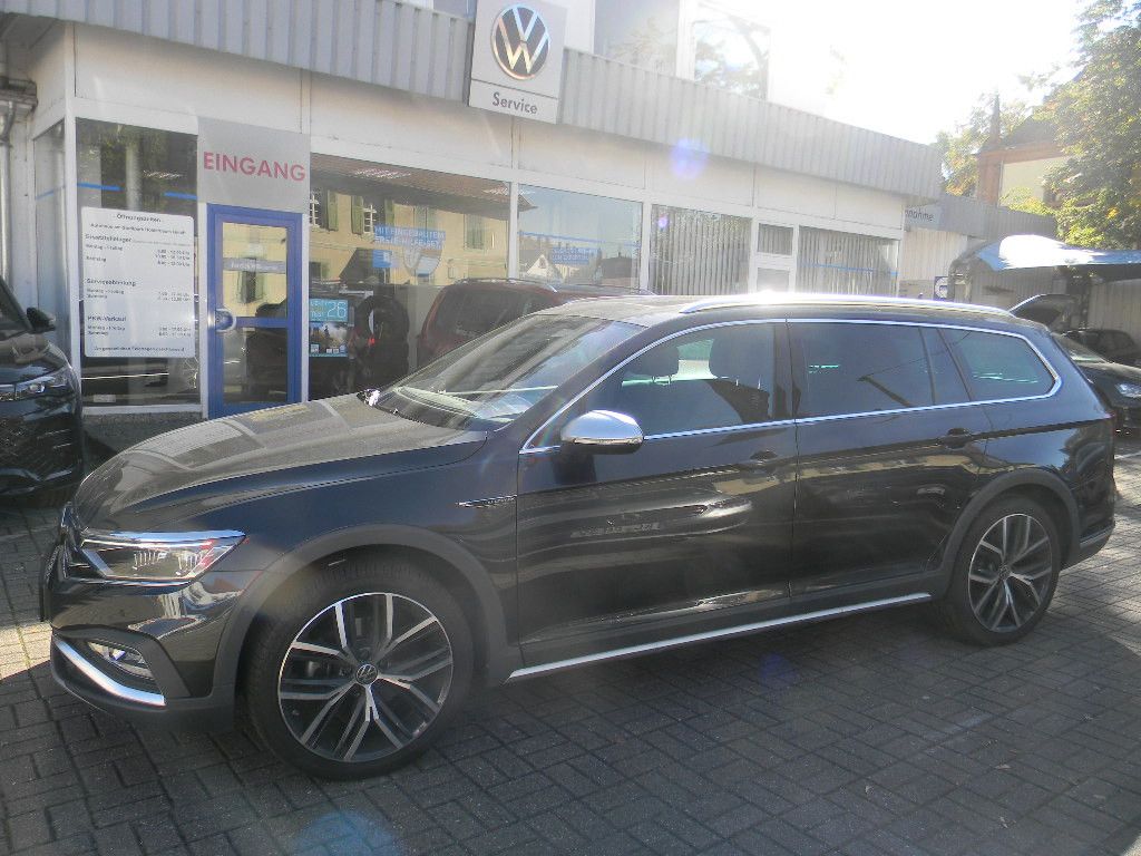 Volkswagen PASSAT ALLTRACK 2023 г. Серый, пробег 29400 км