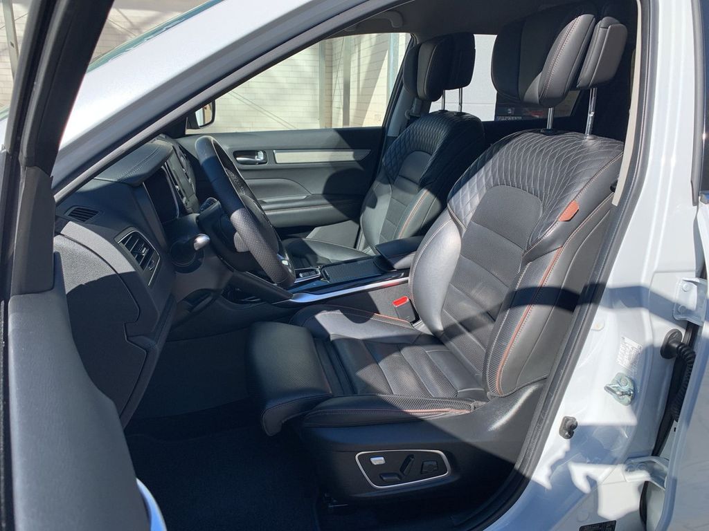 Renault Koleos 2022 г. Белый, пробег 58390 км
