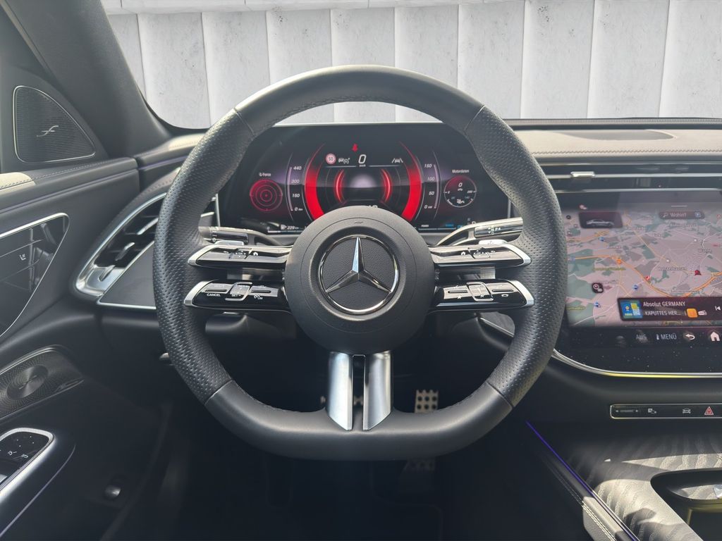 Mercedes-Benz E 220 2025 г. Чёрный, пробег 18202 км