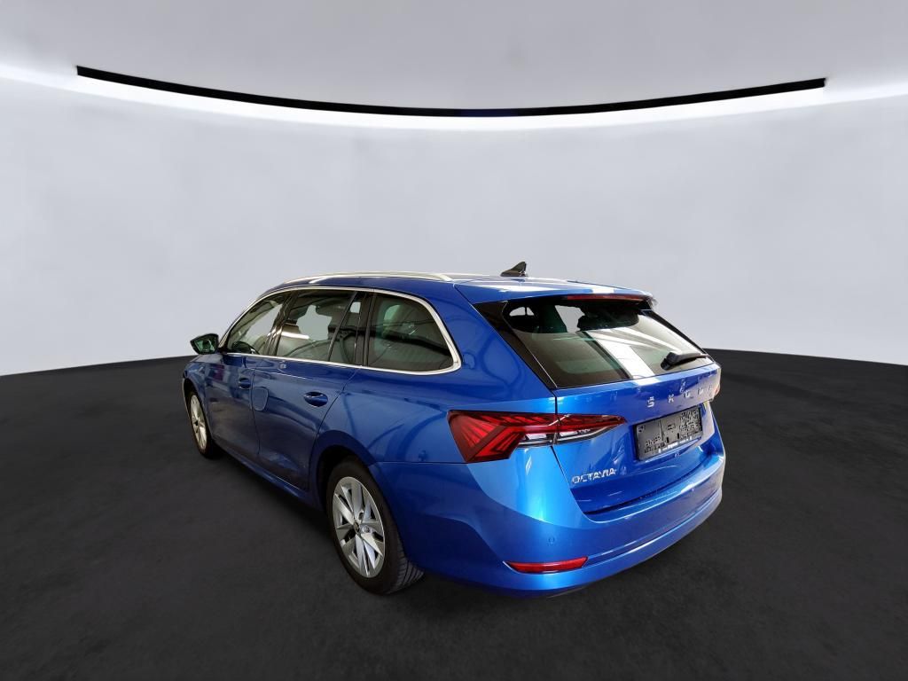 Skoda Octavia 2023 г. Синий, пробег 57790 км